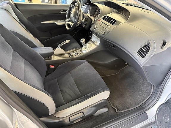 Honda Civic 11 of 18