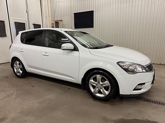 Kia Ceed 5 of 19