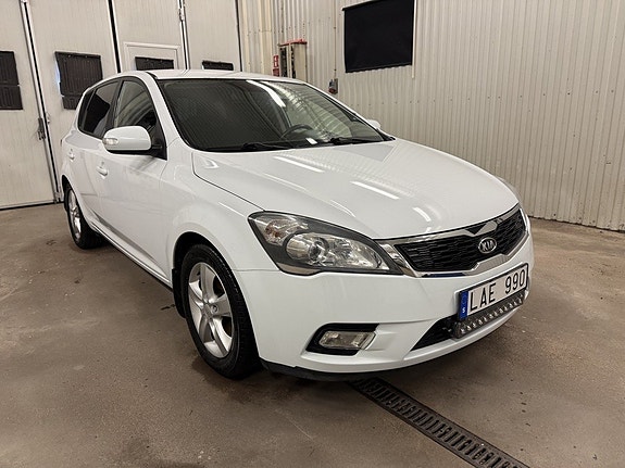 Kia Ceed 3 of 19