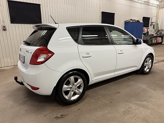 Kia Ceed 6 of 19