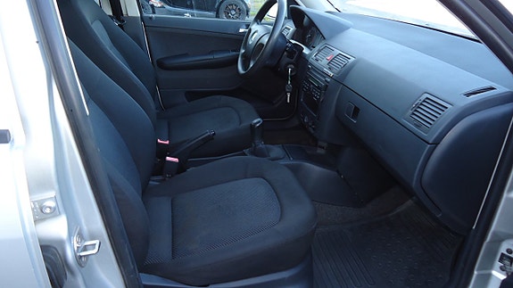 Skoda Fabia 15 of 17