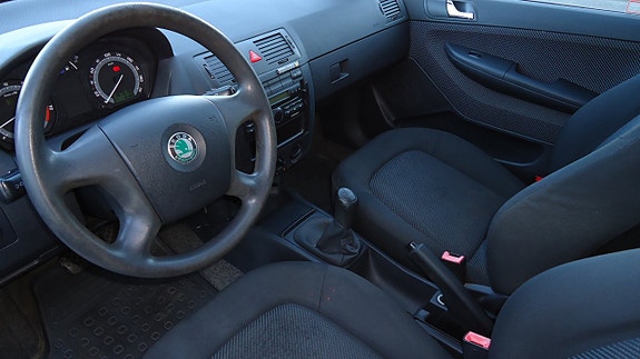 Skoda Fabia 12 of 17