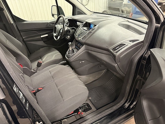 Ford Transit 9 of 21