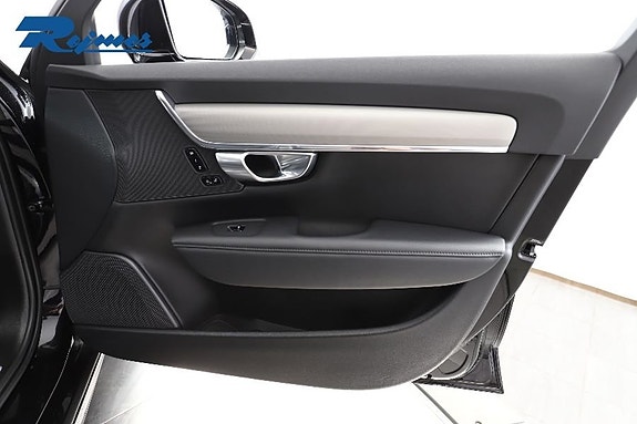 Volvo V90 13 of 30
