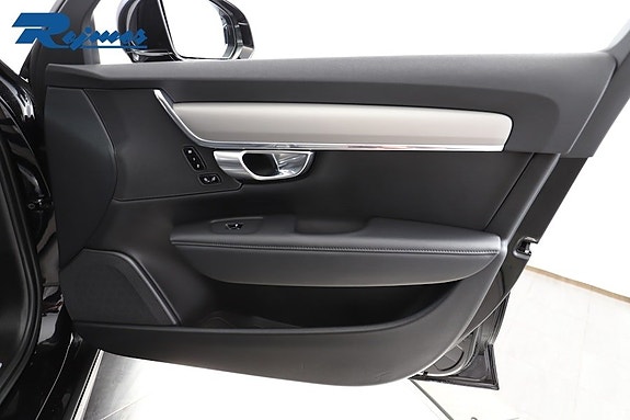 Volvo V90 13 of 27