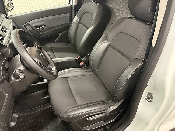 Renault Kangoo Express 14 of 19
