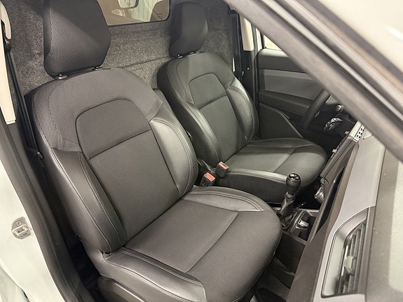 Renault Kangoo Express 11 of 19