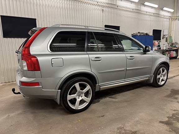Volvo XC90 8 of 21