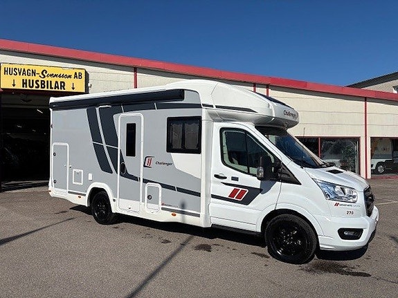 CHALLENGER 270 Graphite Edition M26 - Ford Transit 2.0L 165 HK Automat