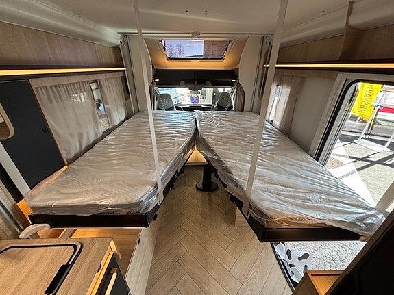 CHALLENGER 270 Graphite Edition M26 - Ford Transit 2.0L 165 HK Automat 16 of 16