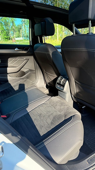 Volkswagen Passat 10 of 10