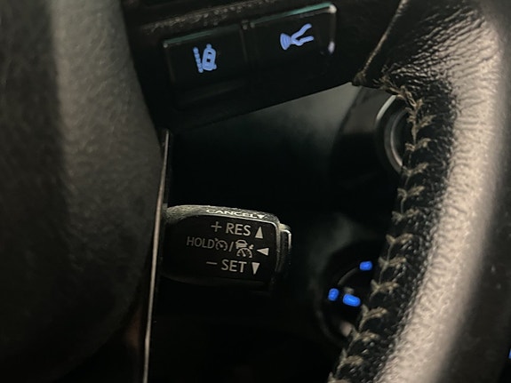 Toyota HiLux 26 of 30
