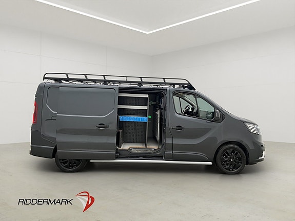 Renault Trafic 10 of 30