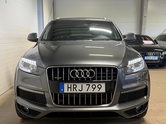 Audi Q7 9 of 24