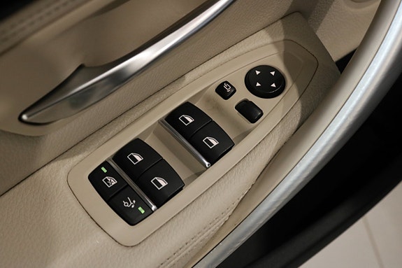 BMW 340i 30 of 30