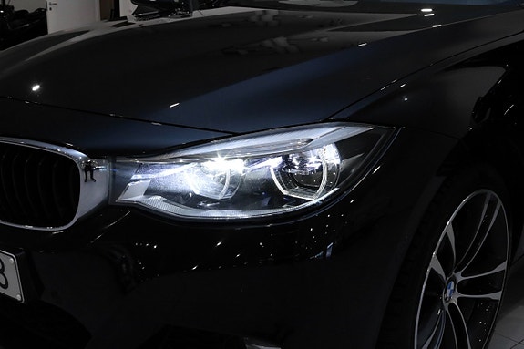 BMW 340i 9 of 30