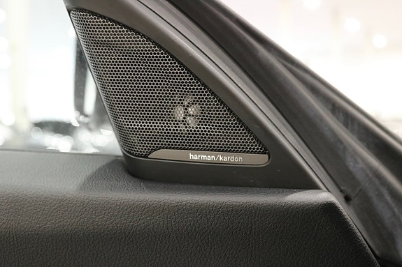 BMW 340i 25 of 30