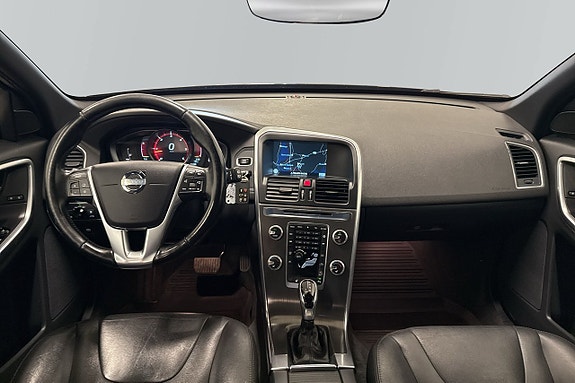 Volvo XC60 4 of 5