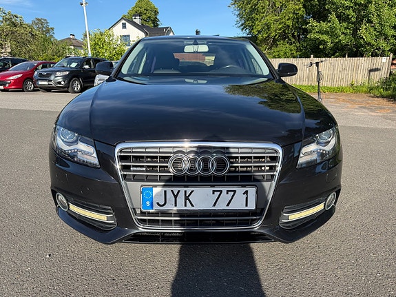 Audi A4 11 of 17