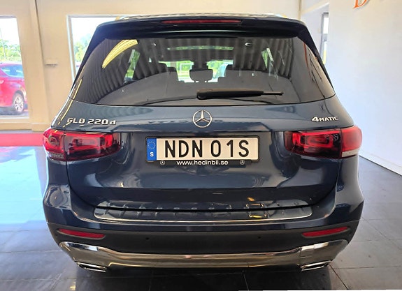 Mercedes-Benz GLB220 d 3 of 5