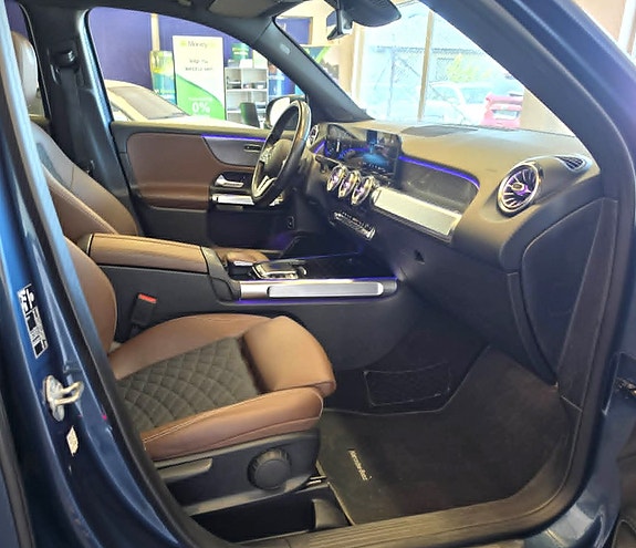 Mercedes-Benz GLB220 d 8 of 30