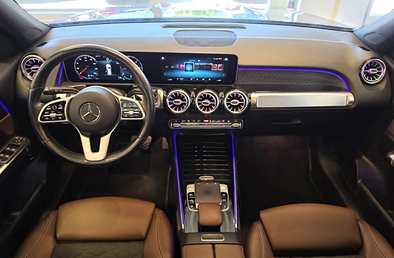 Mercedes-Benz GLB220 d 9 of 30