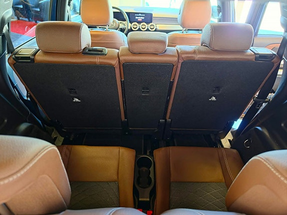 Mercedes-Benz GLB220 d 30 of 30
