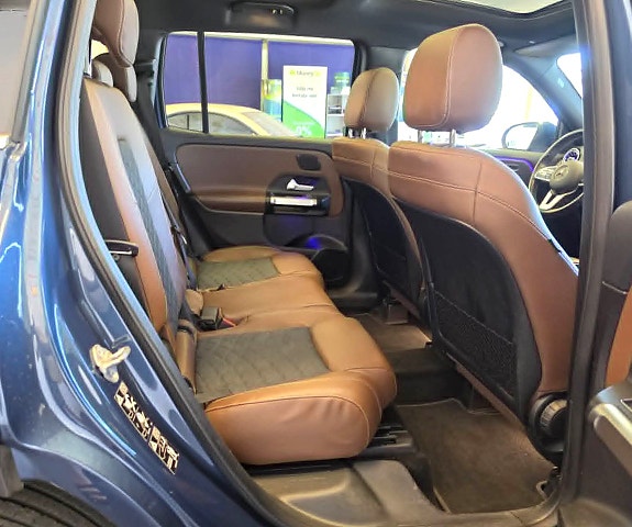 Mercedes-Benz GLB220 d 23 of 30