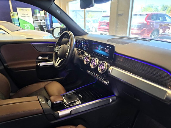 Mercedes-Benz GLB220 d 19 of 30
