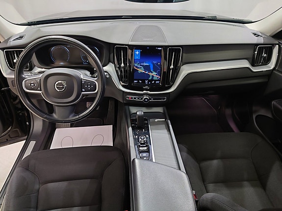 Volvo XC60 9 of 20