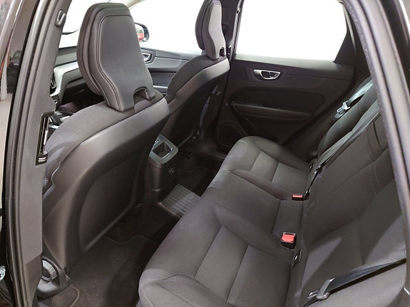 Volvo XC60 14 of 20