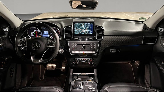 Mercedes-Benz GLE63 8 of 14