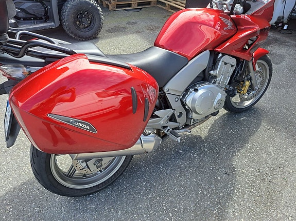 Honda CBF1000 3 of 5