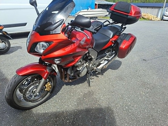 Honda CBF1000 2 of 5
