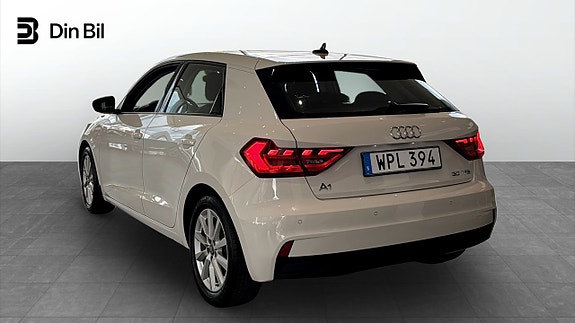 Audi A1 3 of 5