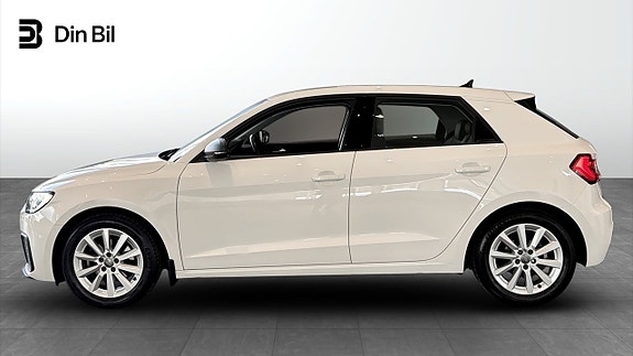 Audi A1 2 of 5