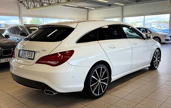Mercedes-Benz CLA220 7 of 18