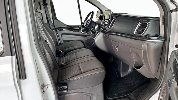 Ford Custom Tourneo 3 of 5