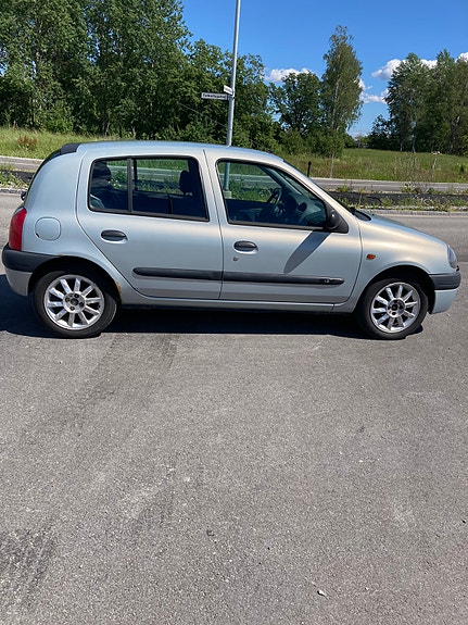 Renault Clio 4 of 5