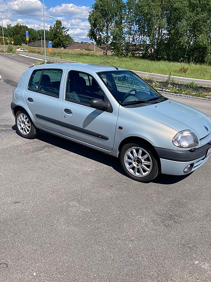 Renault Clio 3 of 5
