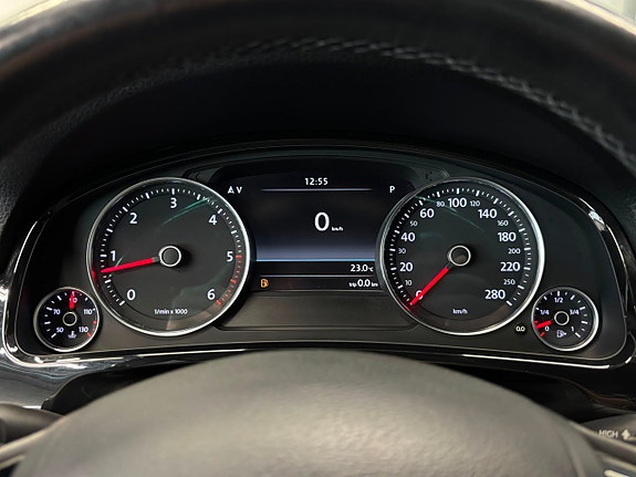 Volkswagen Touareg 21 of 30
