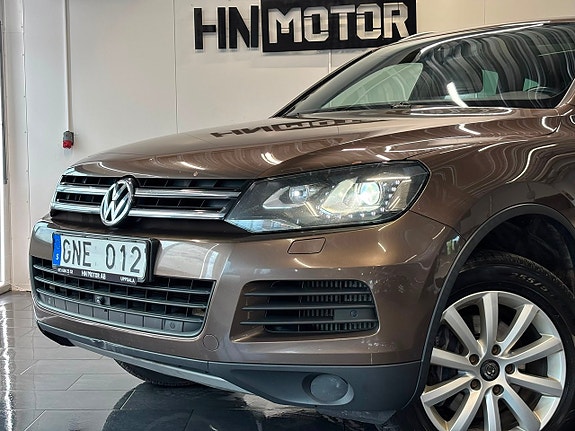 Volkswagen Touareg 2 of 5