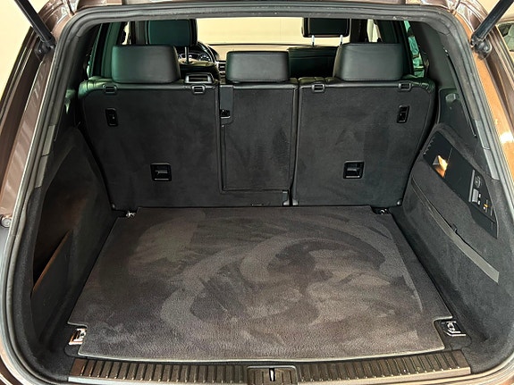 Volkswagen Touareg 9 of 30