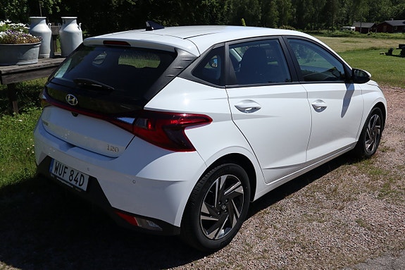 Hyundai i20 9 of 16