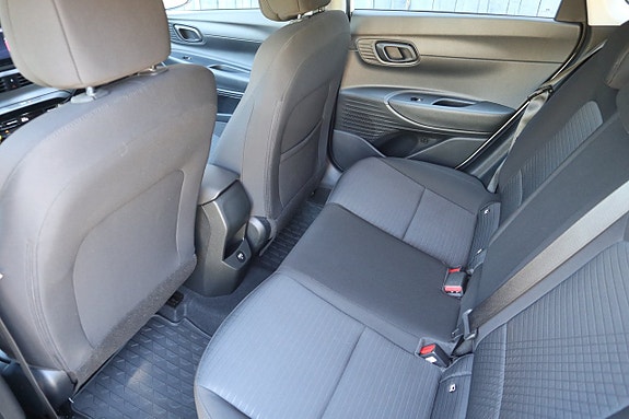 Hyundai i20 12 of 16