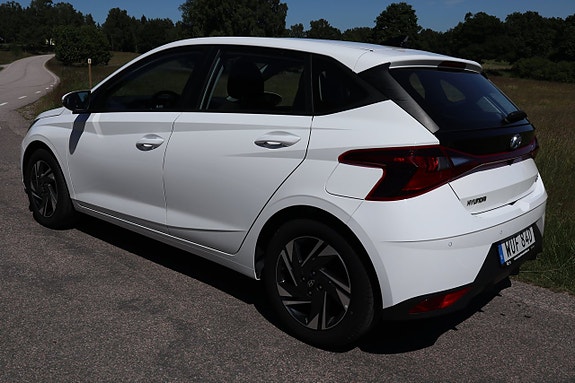 Hyundai i20 6 of 16