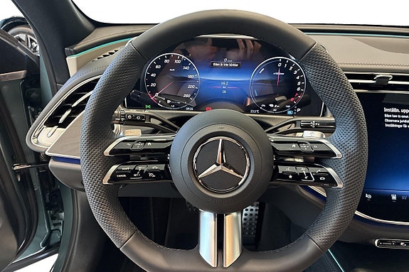 Mercedes-Benz 300 E 7 of 14