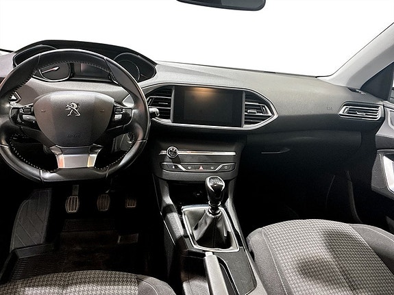 Peugeot 308 6 of 15