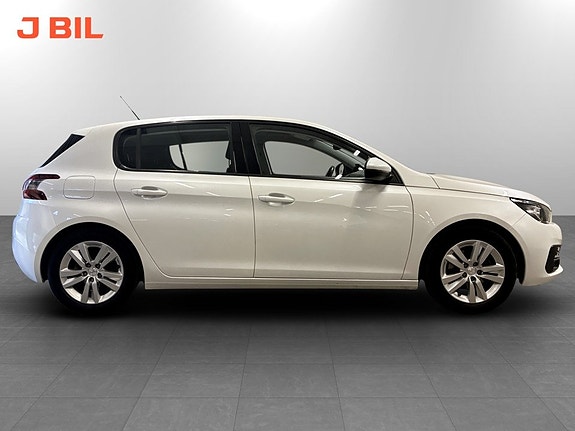 Peugeot 308 13 of 15