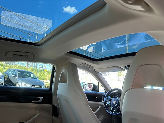 Porsche Panamera 4 22 of 24